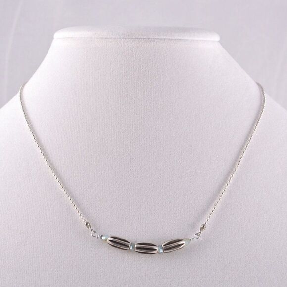 Silver Bar Necklace with Three Tubular Rice Beads - Picture 4 of 5